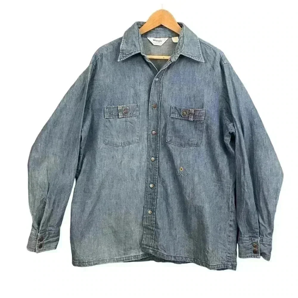 VTG Wrangler Blue Denim Shirt LARGE Long Sleeve Embroidered Women's‎ Chambray